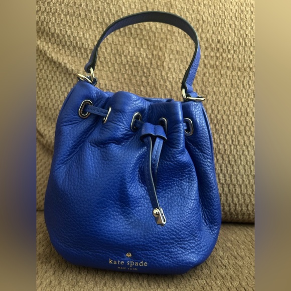 kate spade Handbags - Kate Spade Blue Leather Wyatt Bucket Bag